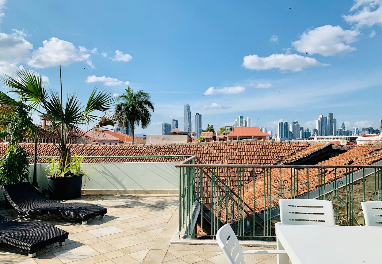 Apartamento en Ciudad de Panamá - PENTHOUSE con rooftop y piscina 5 habitaciones DI5 
