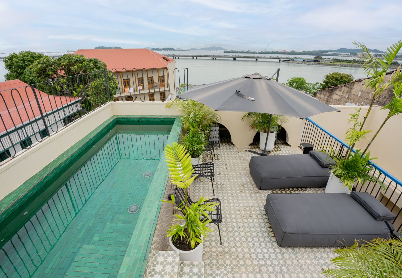 Alquiler por habitaciones en Ciudad de Panamá - Superior Balcon piscina comunitaria Ma8